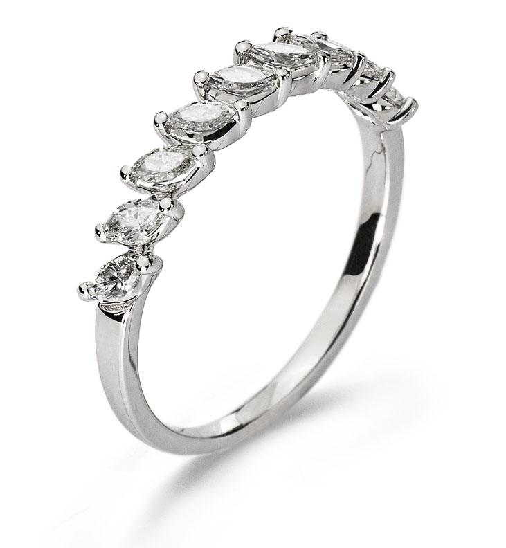 AURONOS Prestige Ring Weissgold 18K Marquise Diamanten 0.38ct