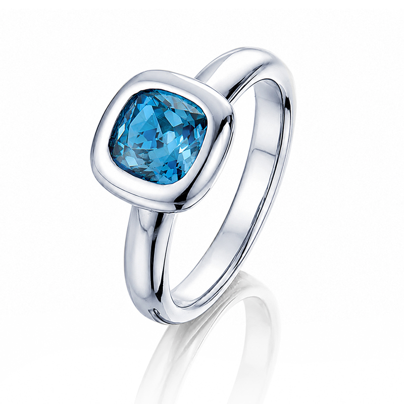 Ring "Zattera" in Platin mit Aquamarin 1.49ct., Messerer Juwelier Zürich