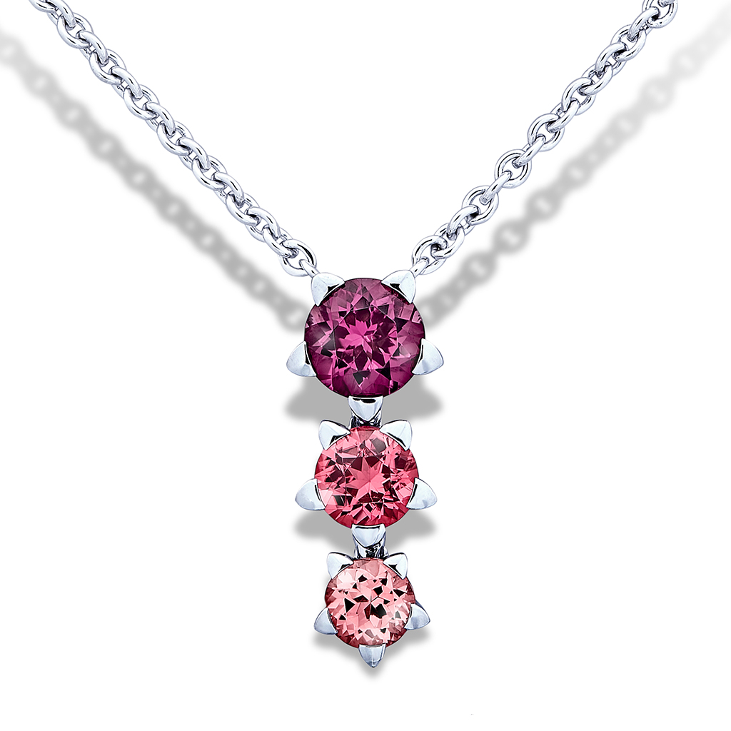 Collier/Anhänger in Weissgold mit drei rosa Turmalinen im Verlauf, Messerer Juwelier Zürich