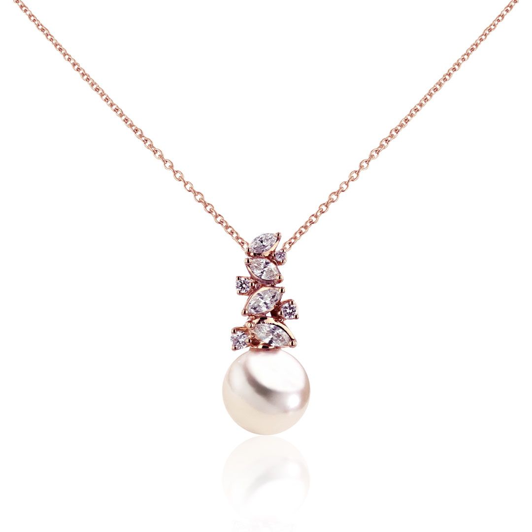 AURONOS Collier de perles en or rose 18K avec 8 diamants 0.26ct et perle Akoya 8.5-9mm 41cm