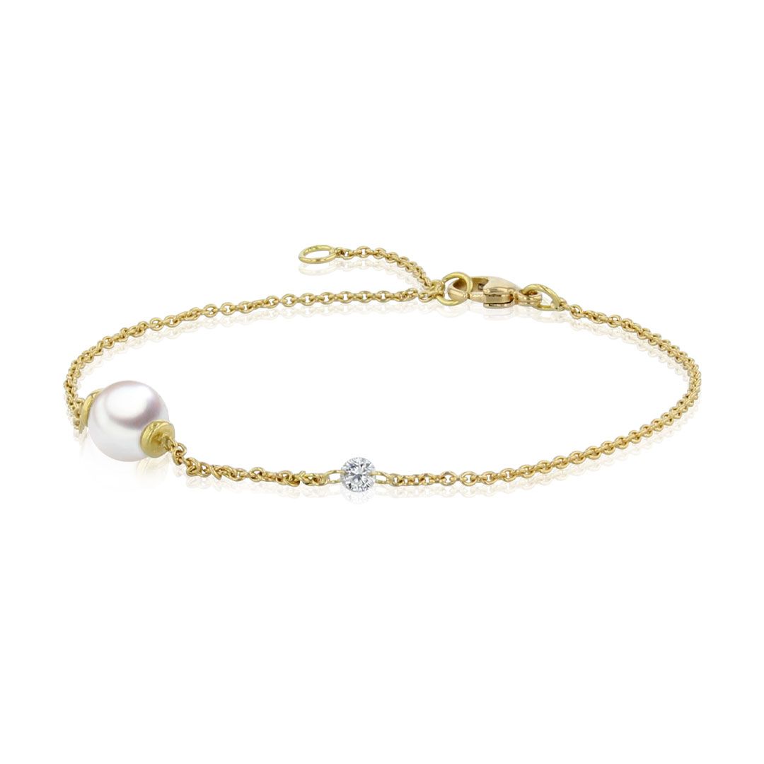 AURONOS Perlen Armband aus 18K Gelbgold mit Diamant 0.06ct und Akoyaperle 5.5-6mm 19cm lang