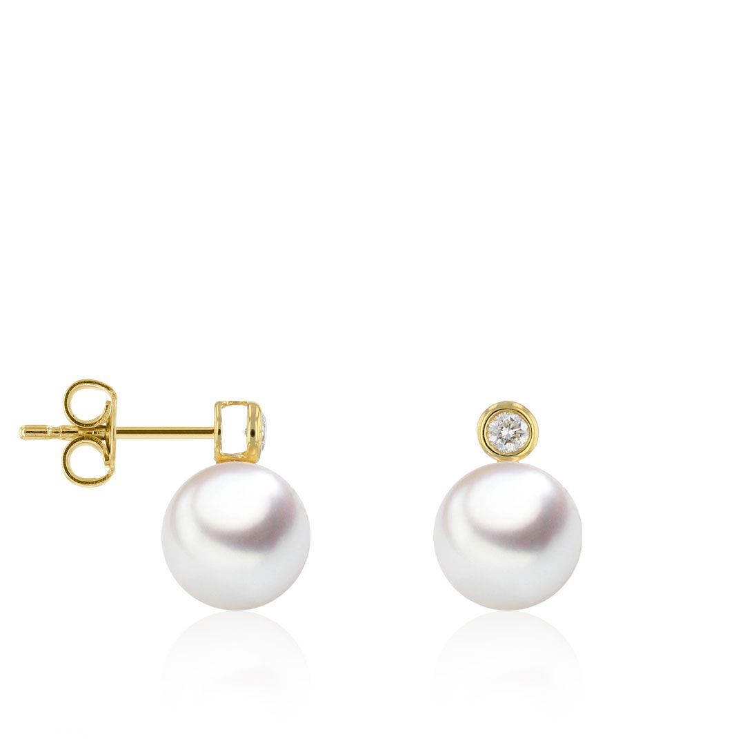 AURONOS Pearl stud earrings in 18k yellow gold with 2 diamonds 0.17ct and Akoya pearls 8.5-9mm