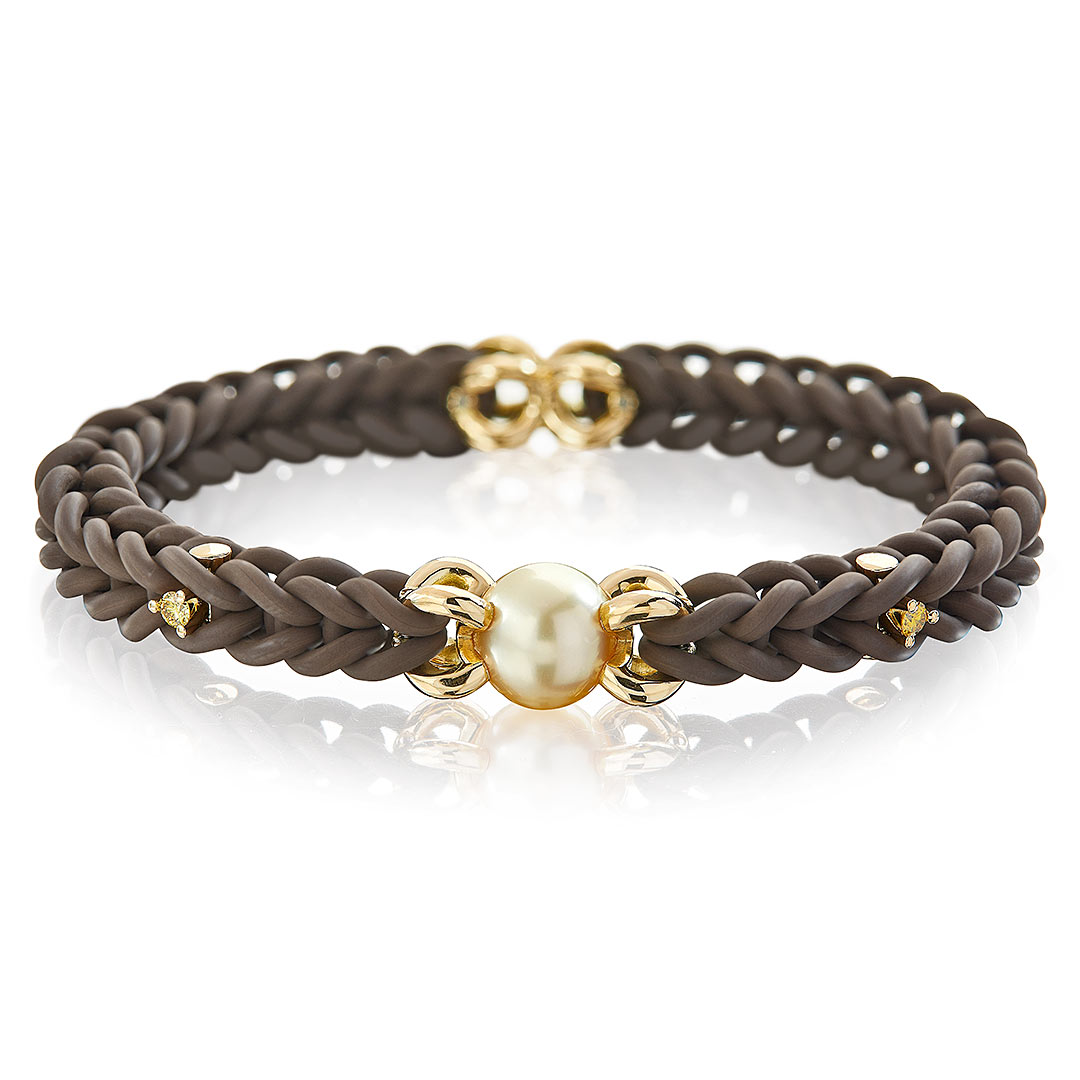 KAIROS-Armband in Gelbgold goldene Südsee-Perle und Natur-Brillanten, Messerer Juwelier Zürich