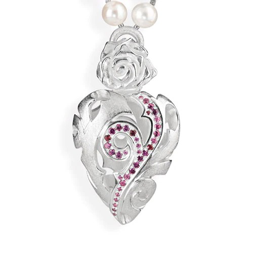 Drachenfels Rose of Antoine grand pendentif en argent 925 avec rose et rhodolithpavée Longueur : 5.0cm Largeur : 3.5cm