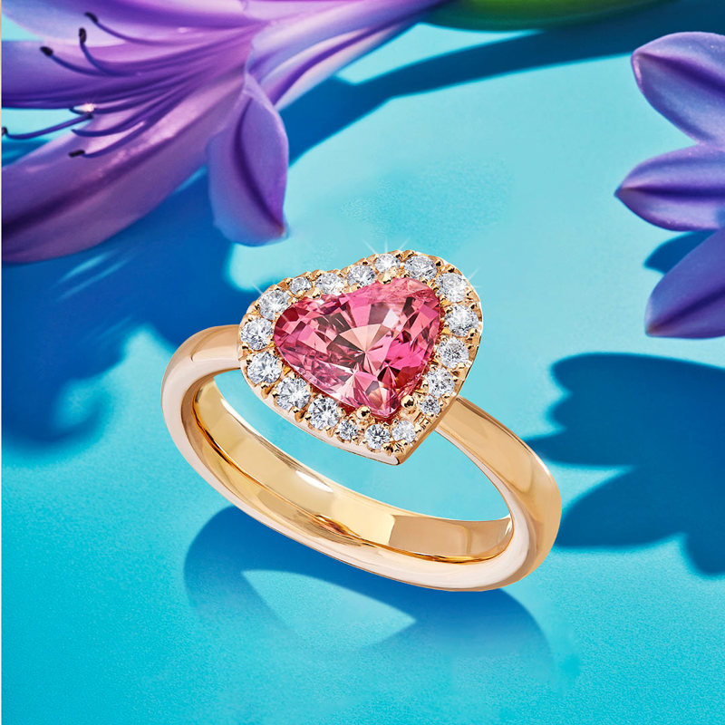 Herz-Ring "Zattera" in Rotgold mit pinkem Spinell und Brillanten, Messerer Juwelier Zürich