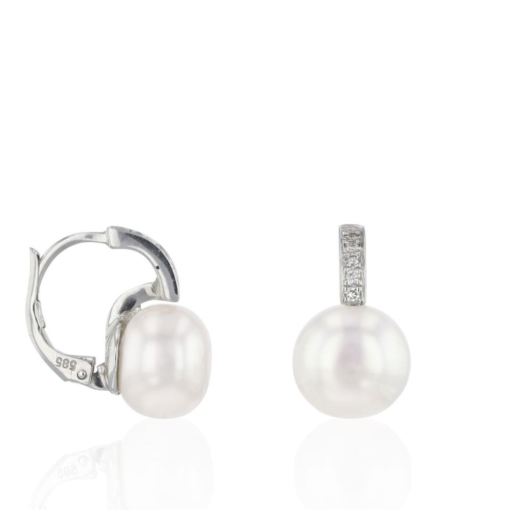 AURONOS pearl hoop earrings in 14K white gold with freshwater pearls 9-9.5mm and diamonds weighing 0.10ct