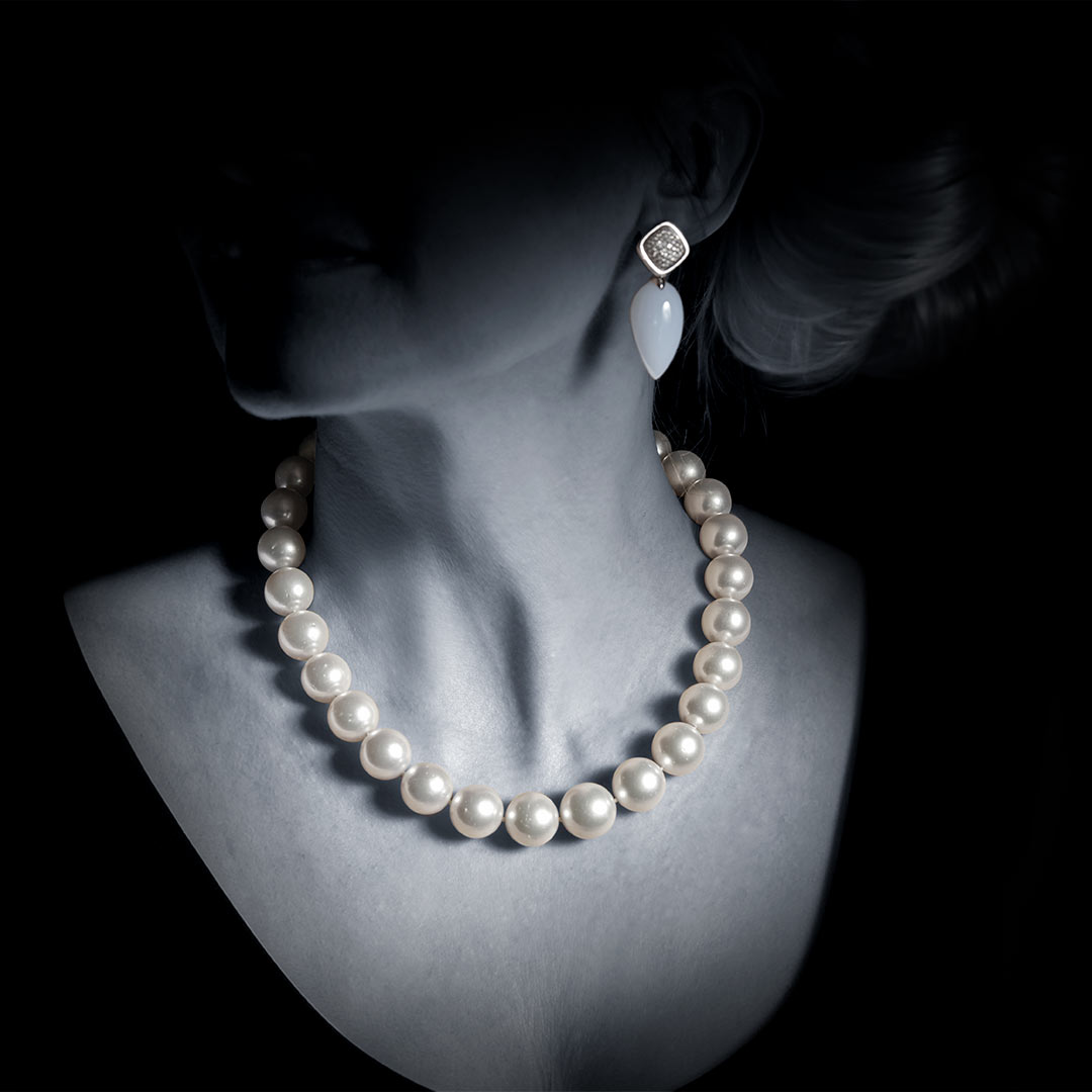 Südsee Perlencollier 30 Perlen, Weiss, rund, wunderschöne Lüster.