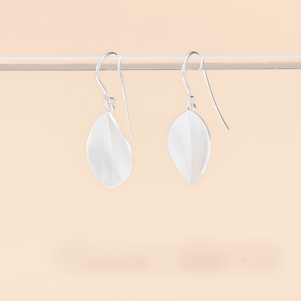 AURONOS Silverline PURE Ohrstecker Blattform aus 925 Silber