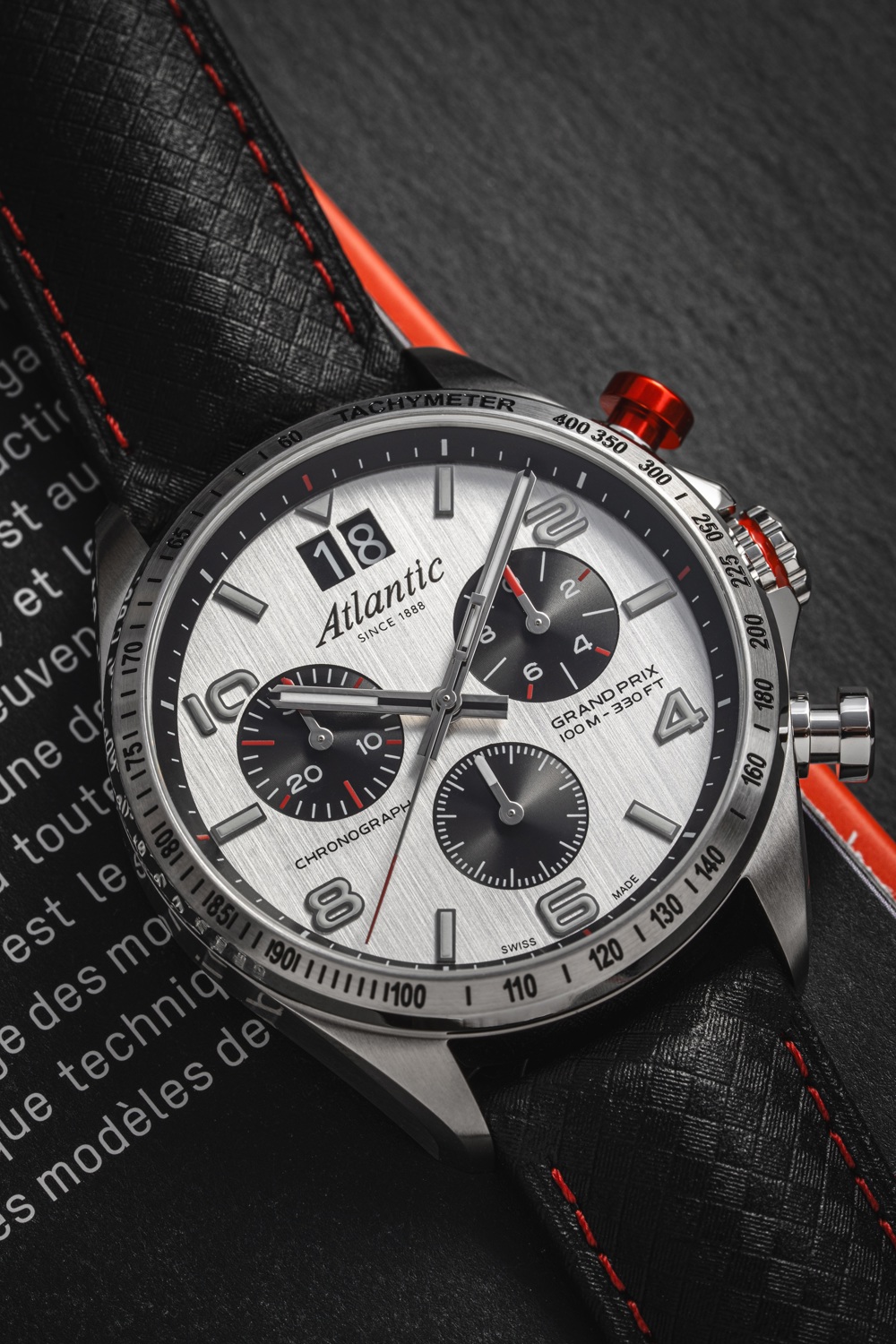 Chronographe Atlantic Grand Prix argenté avec bracelet en carbone