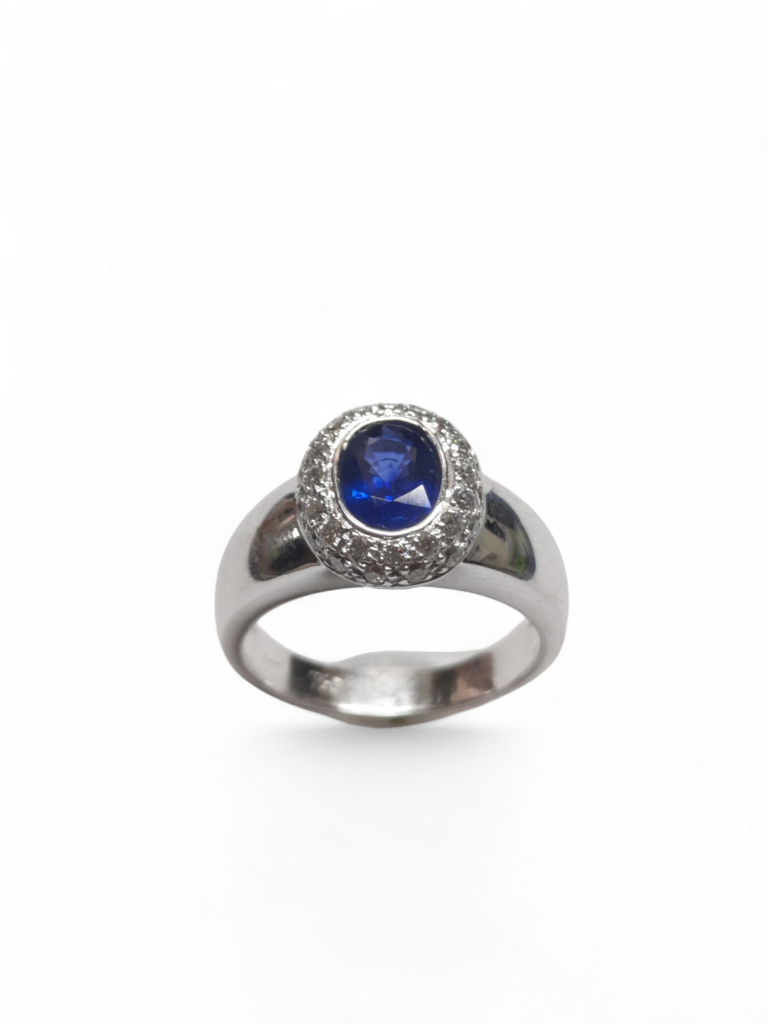 Weissgold Ring mit Saphir und Brillanten